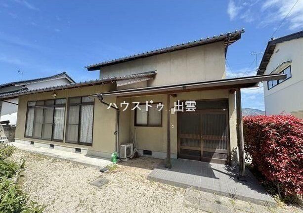 5DK House with Modern Amenities in Takaokacho - Photo 1