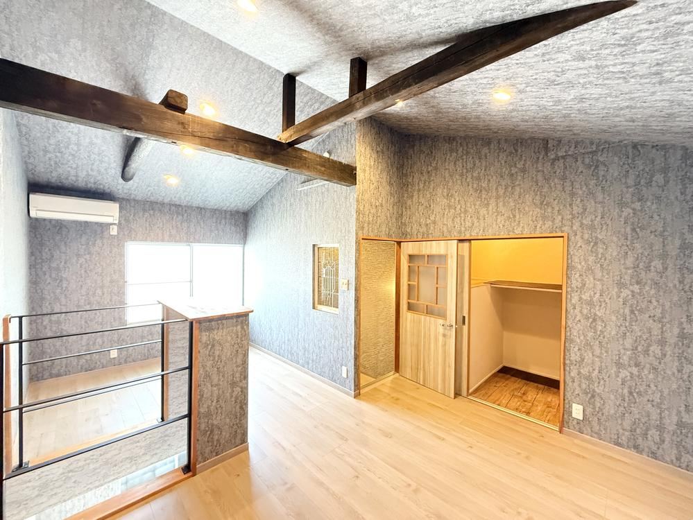 Renovated 1LDK House in Nishii - Photo 1