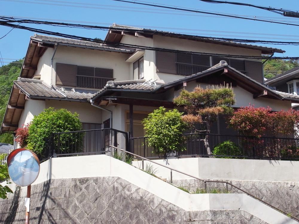 Spacious 6LDK+S House in Shinkofudai - Photo 1