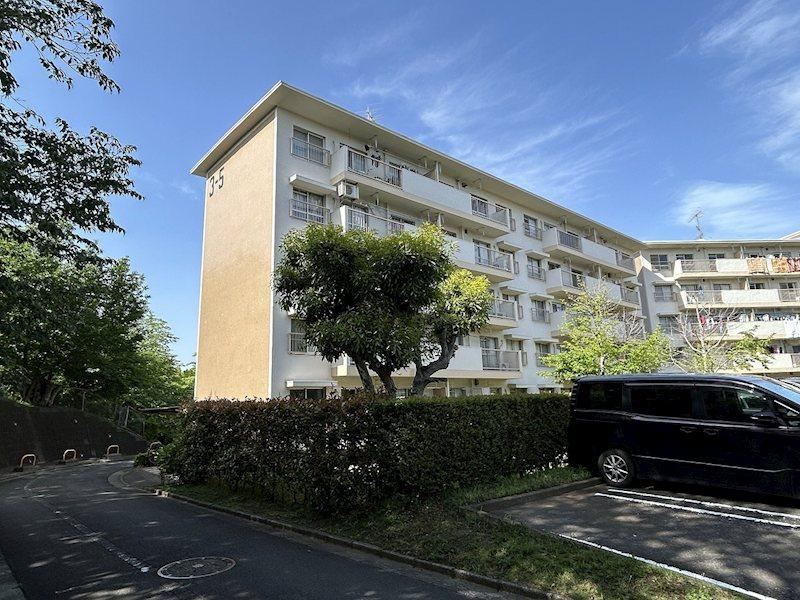 3DK Apartment in Hazawa-cho - Photo 1