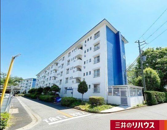 Affordable 3DK Apartment in Niiza - Photo 1
