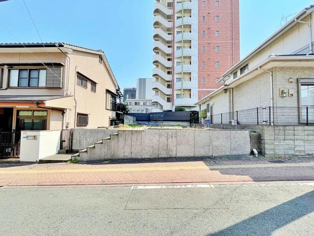 176 m² land in Tobata Ward, Kitakyushu, Fukuoka - Photo 1