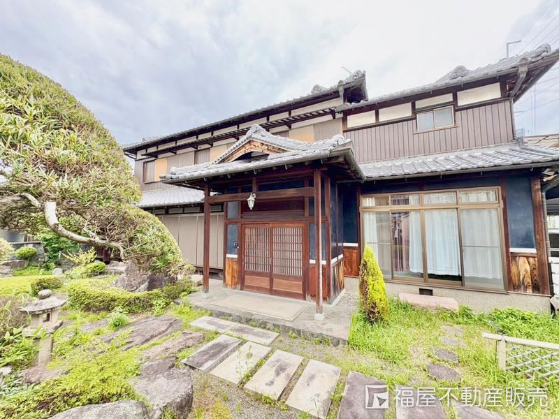 Spacious 12LDK Japanese House in Himeji - Photo 1