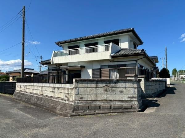 Family-Friendly Home Near Schools and Station - Photo 1