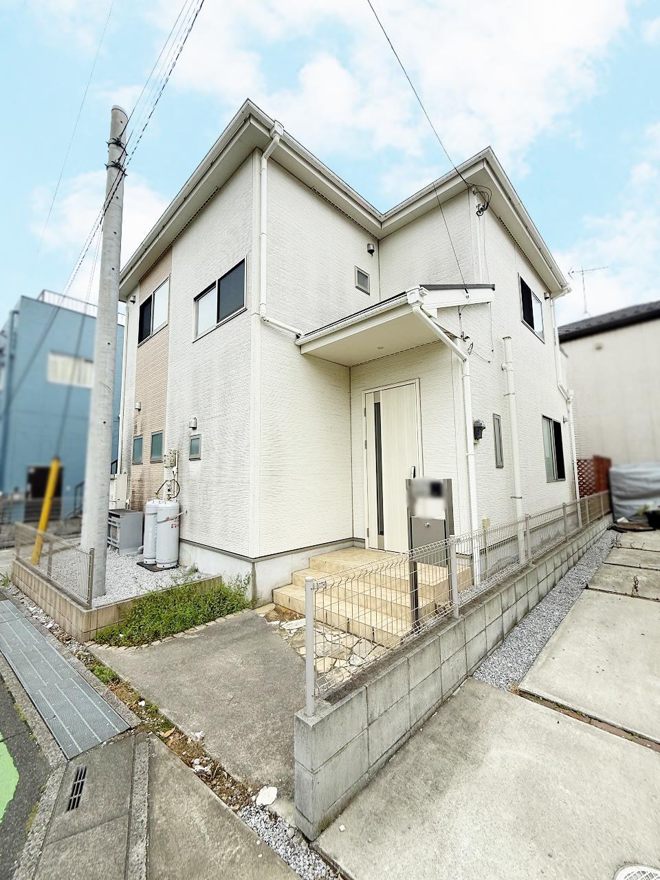 4LDK House in Hikoe, Misato City - Photo 1