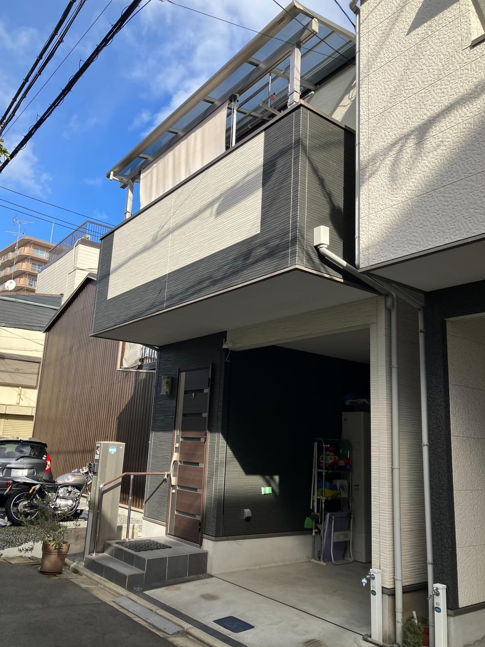 Modern 4LDK House with Solar Power Near Kadomashi Station - Photo 1