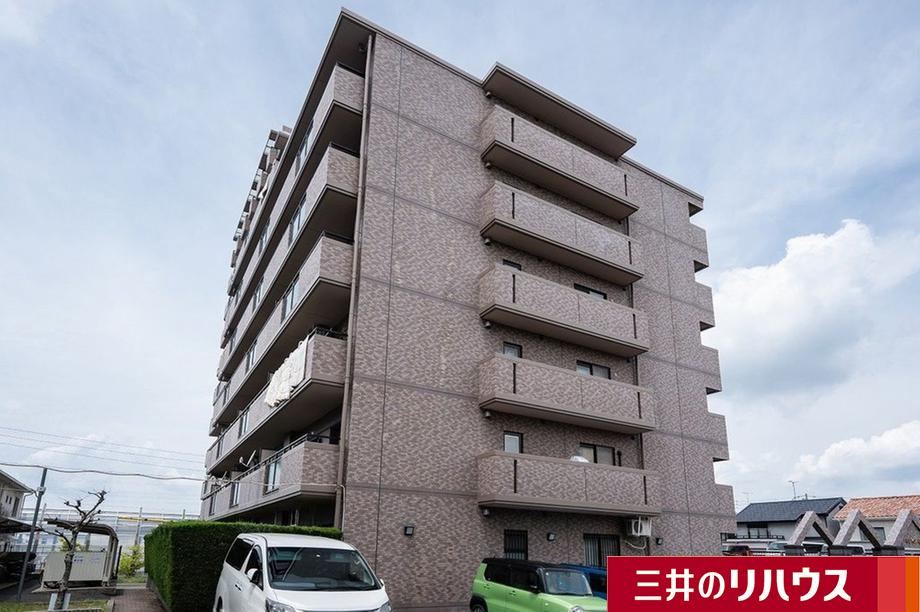4LDK apartment in Tempaku Ward, Nagoya, Aichi - Photo 1