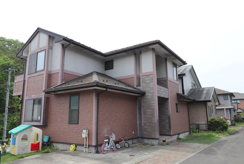 Sunny 4LDK House with Garage in Kitakiyama - Photo 1