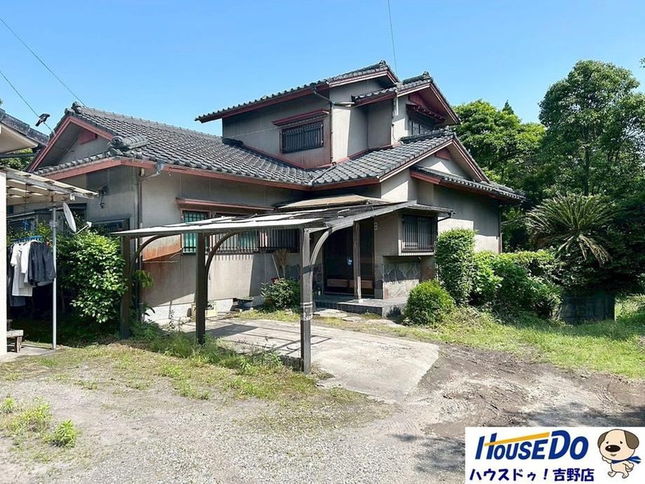 Generous 5DK Detached House in Kagoshima - Photo 1