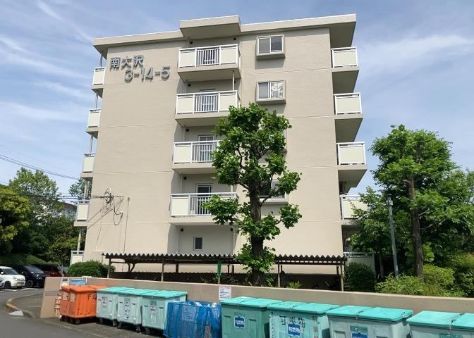 Affordable 3LDK Apartment in Minami-Ozawa - Photo 1