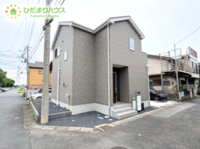 Charming House Near Strawberry Station - Photo 1