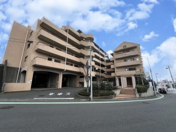 3LDK apartment in Chuo Ward, Chiba - Photo 1