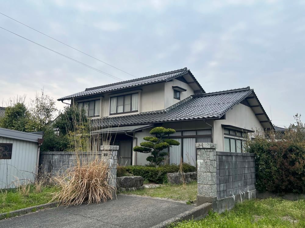 Traditional Japanese House with Spacious Garden in Tottori - Photo 1