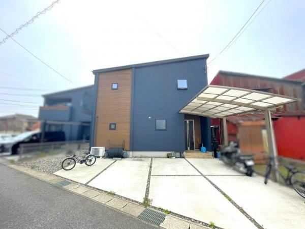 Beautiful 4LDK House with Solar Panels in Nishio City - Photo 1