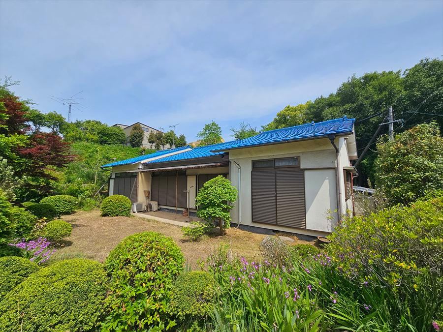 Spacious 4DK House with Large Garden in Kurashiki - Photo 1