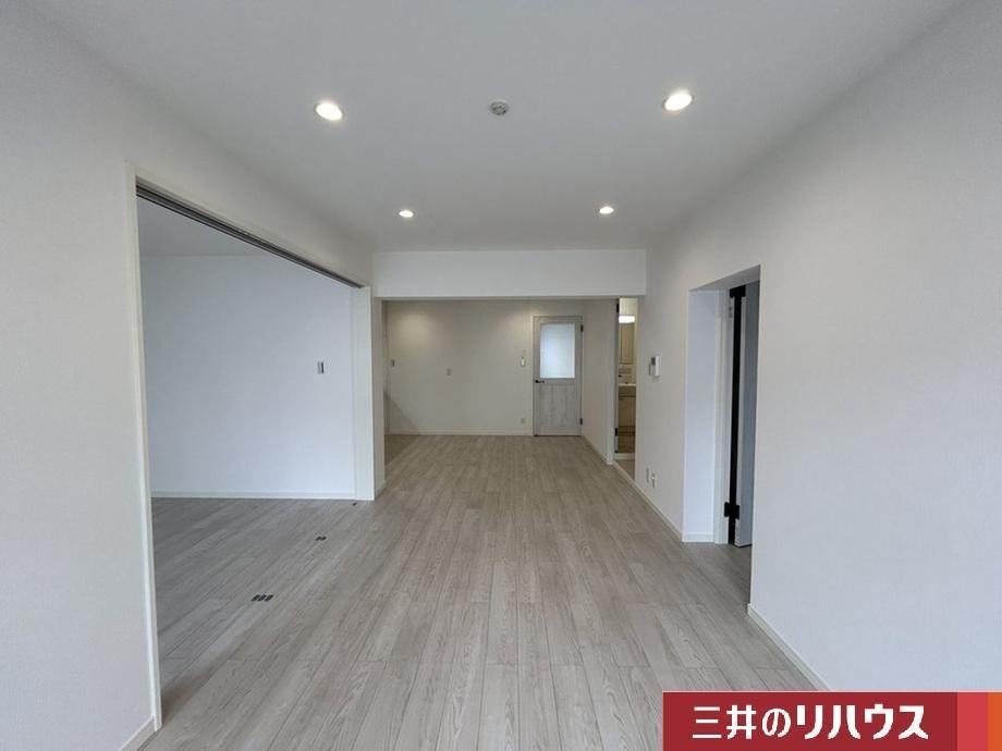4LDK apartment in Nishinomiya, Hyogo - Photo 1