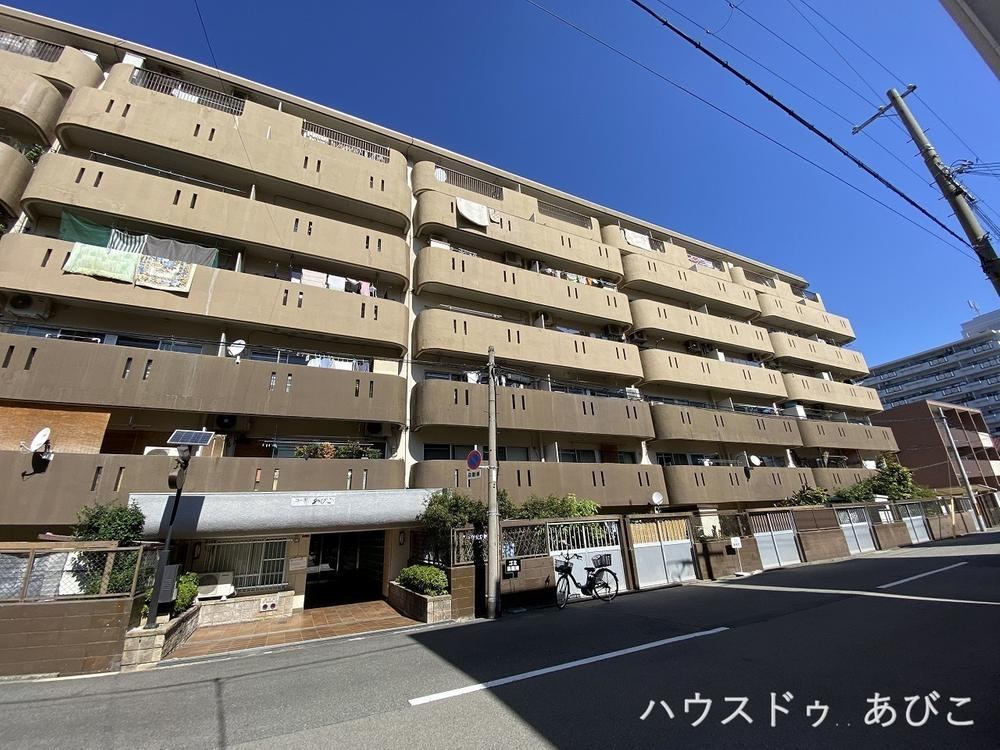2DK apartment in Sumiyoshi Ward, Osaka - Photo 1