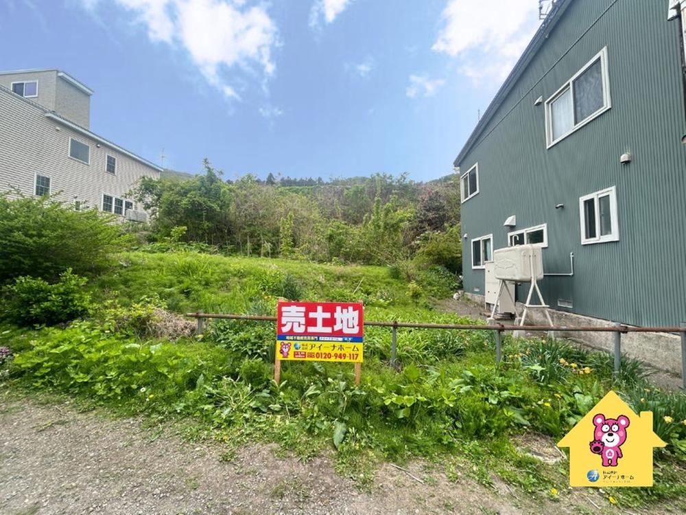 Spacious 59 Tsubo Land with Scenic Location - Photo 1