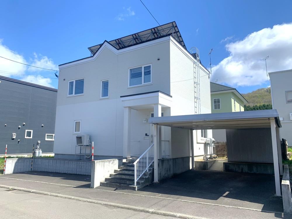 5LDK All-Electric Home with Garden - Photo 1