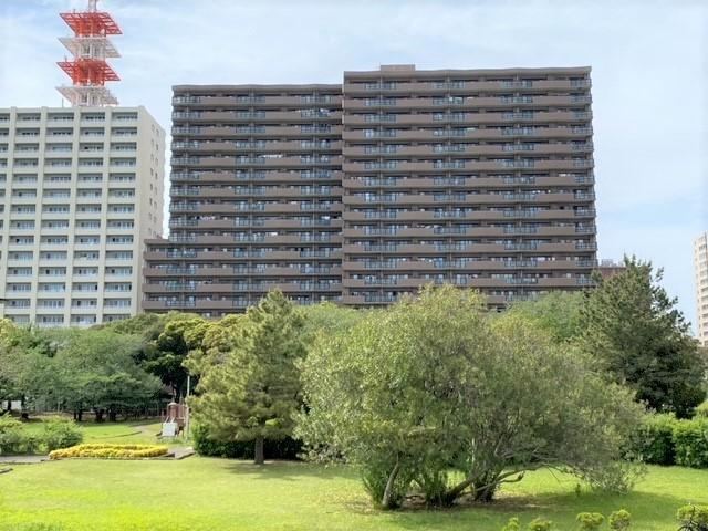 Top Floor 3LDK Apartment in Chiba Port - Photo 1