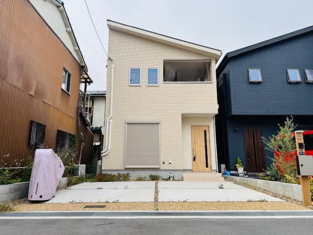 Modern 3LDK House in Matsubara - Photo 1