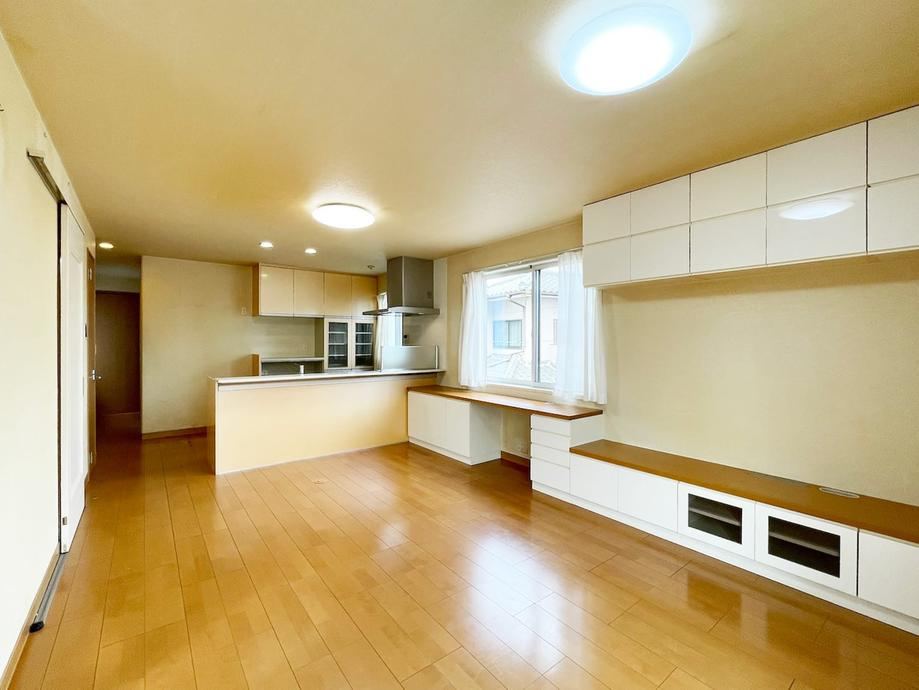 Spacious 5LDK Multi-Generational Home in Kamioichi - Photo 1