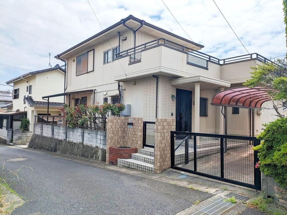 Spacious 4LDK+S House in Nishiwai - Photo 1
