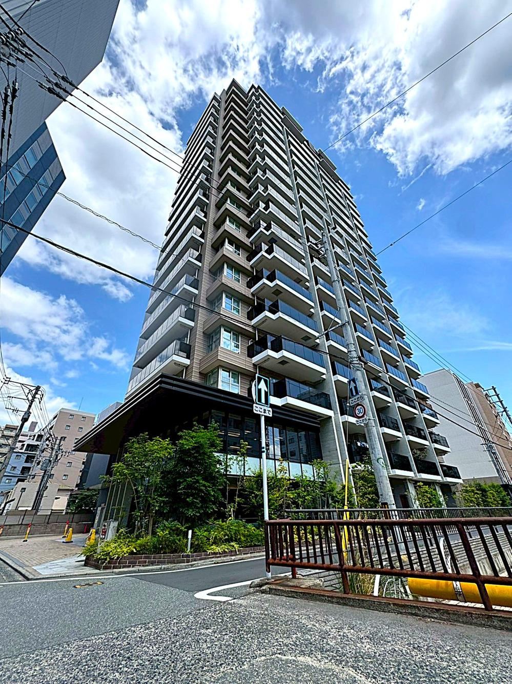 2LDK+S apartment in Chuo Ward, Fukuoka - Photo 1