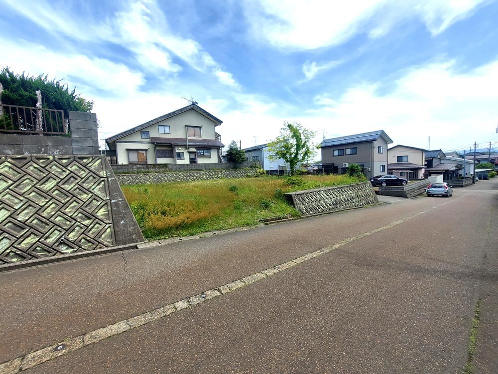Land with Utilities Included - Photo 1