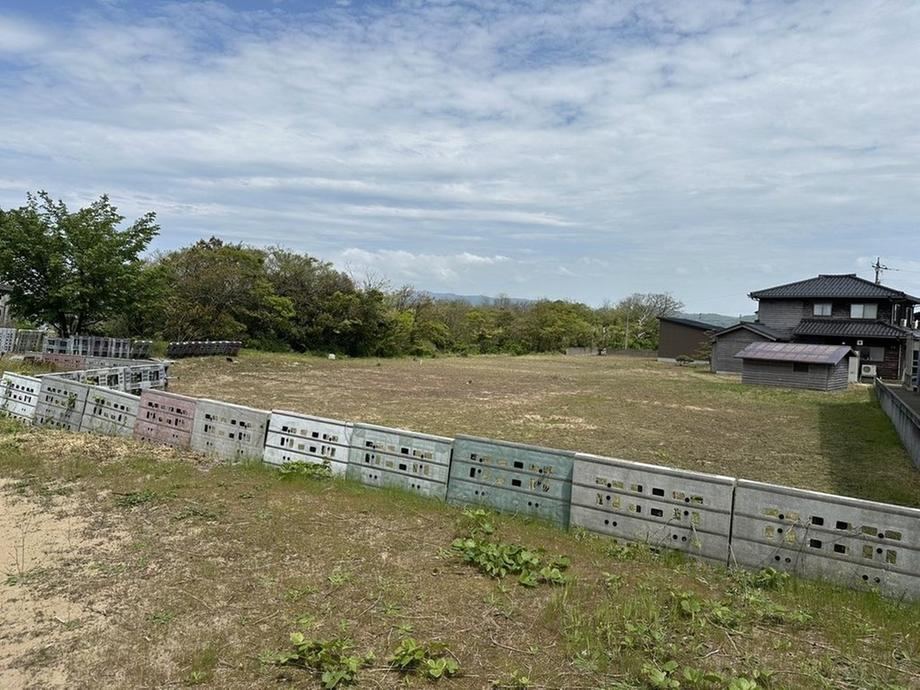 2322 m² land in Kahoku, Ishikawa - Photo 1