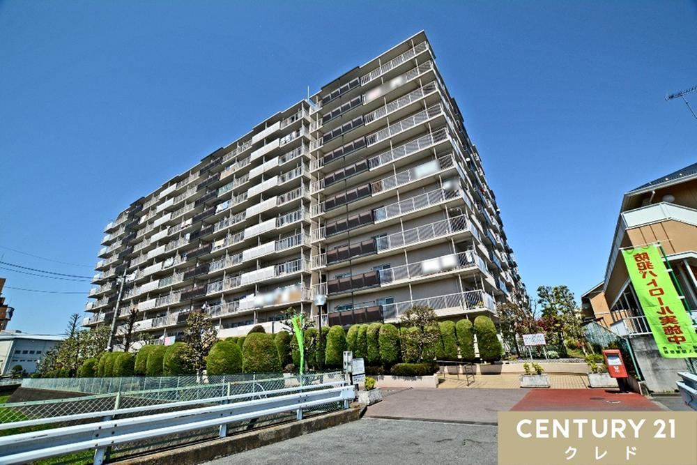 3SLDK Apartment with Renovation and Great Sunlight - Photo 1