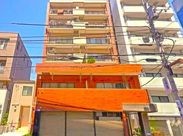 2DK apartment in Minato Ward, Tokyo - Photo 1