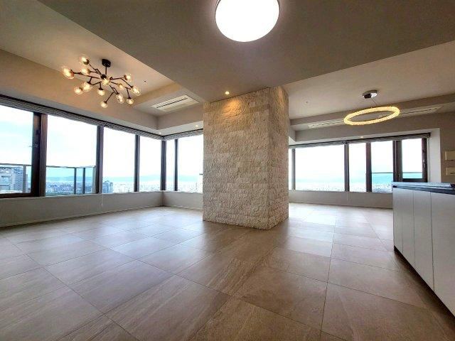 3LDK apartment in Chuo Ward, Osaka - Photo 1