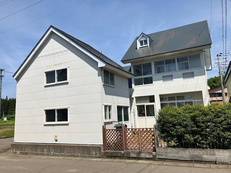 Spacious 5DK House with Garage - Photo 1