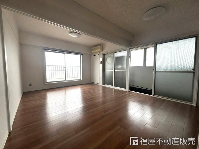 1LDK apartment in Nishi Ward, Sakai, Osaka - Photo 1