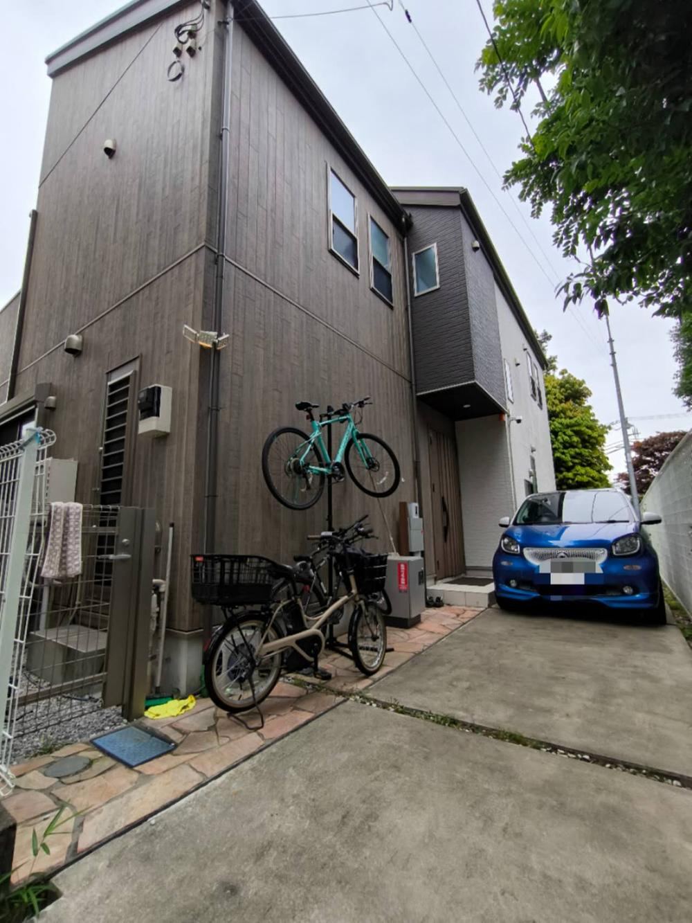 Elegant 4LDK House with Deck in Ookayama - Photo 1