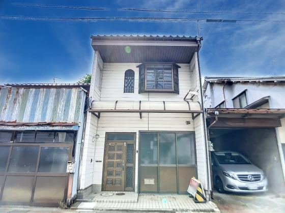 Conveniently Located Detached House in Kanazawa - Photo 1