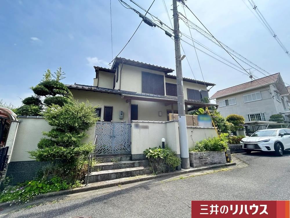4LDK Detached House in Higashi-Tomigaoka - Photo 1