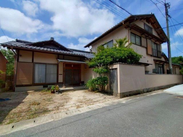 Spacious 6LDK House in Minami Town - Photo 1