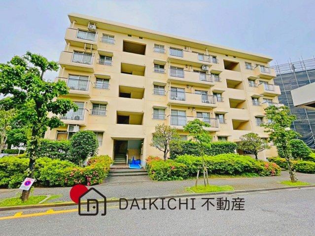 Convenient 3LDK Apartment Just Steps from Okegawa Station - Photo 1