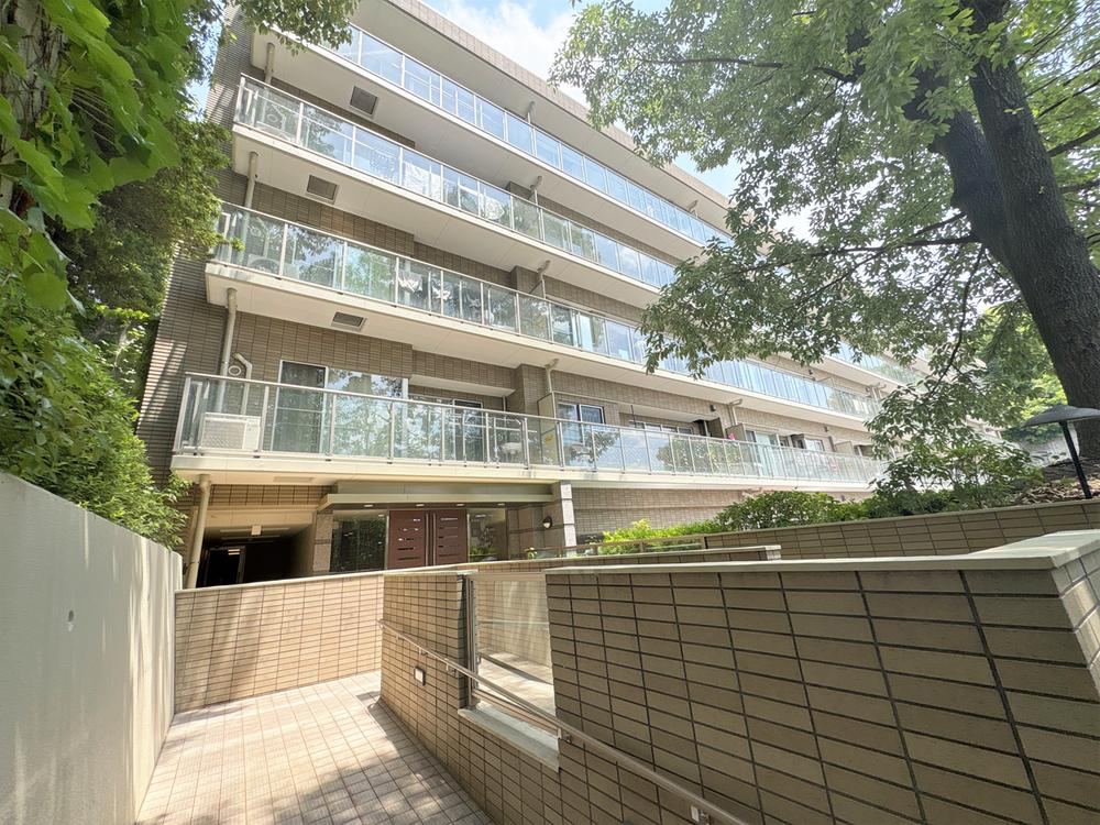2LDK apartment in Tempaku Ward, Nagoya, Aichi - Photo 1