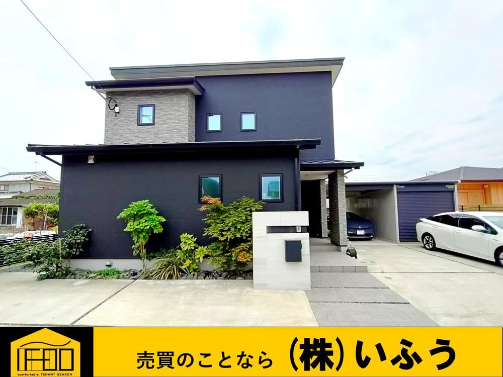 Energy-Efficient 4LDK House with Modern Design in Morimachi, Oita - Photo 1