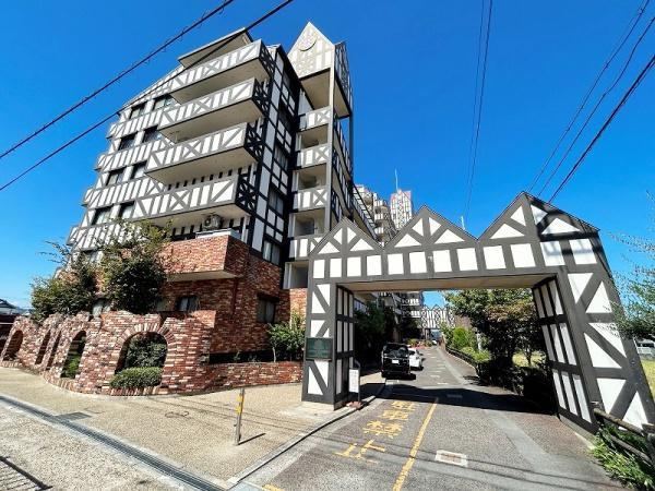 3LDK apartment in Izumisano, Osaka - Photo 1