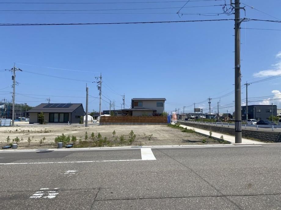 172 m² land in Kahoku, Ishikawa - Photo 1
