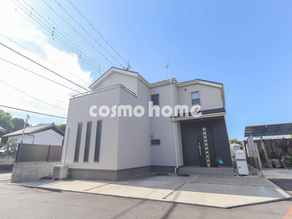 Modern 3LDK Home with Ample Storage - Photo 1