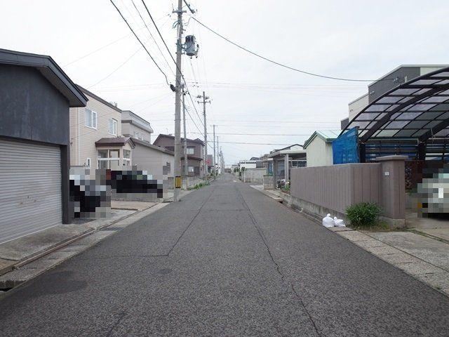 Ideal 2-Generation Home in Aomori - Photo 1