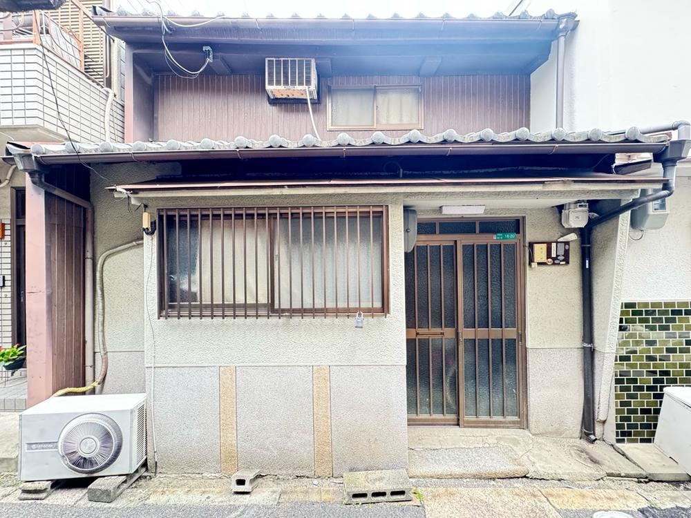 Charming 4DK Detached House in Hirano - Photo 1