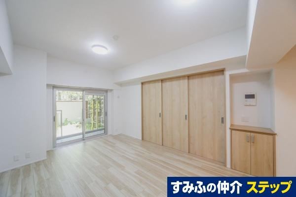 Newly Renovated 3LDK Apartment in Itabashi - Photo 1