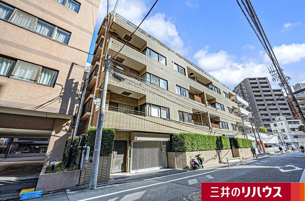 Spacious 2LDK Apartment in Higashiyama - Photo 1
