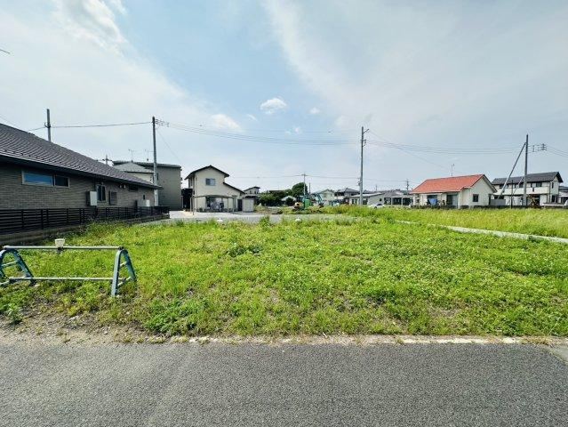 Land in Well-Organized Area with No Building Conditions - Photo 1